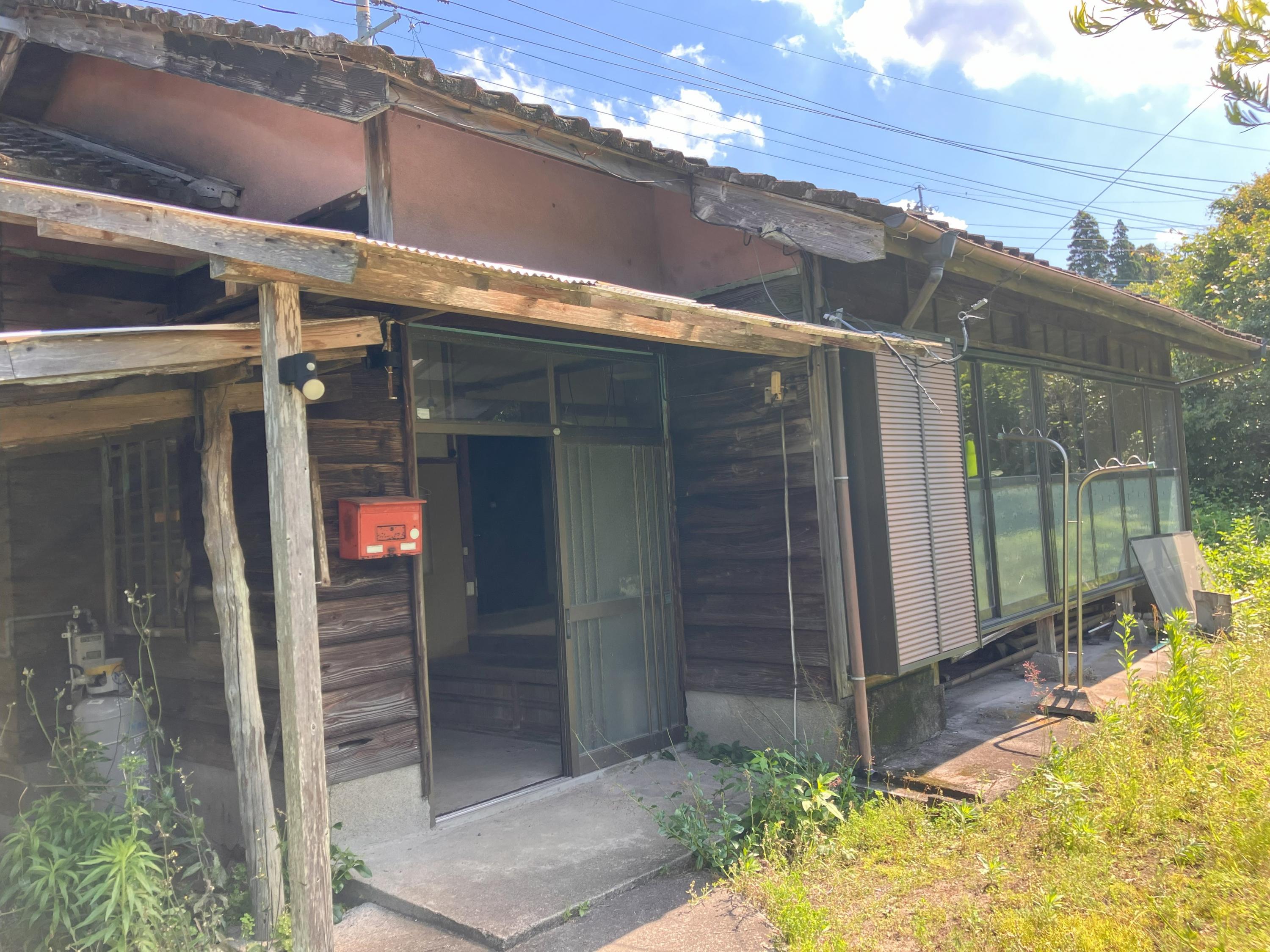 detached 根占川北

入ケ山