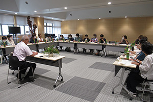 町長と意見交換を行う参加者