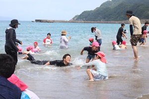 海開き